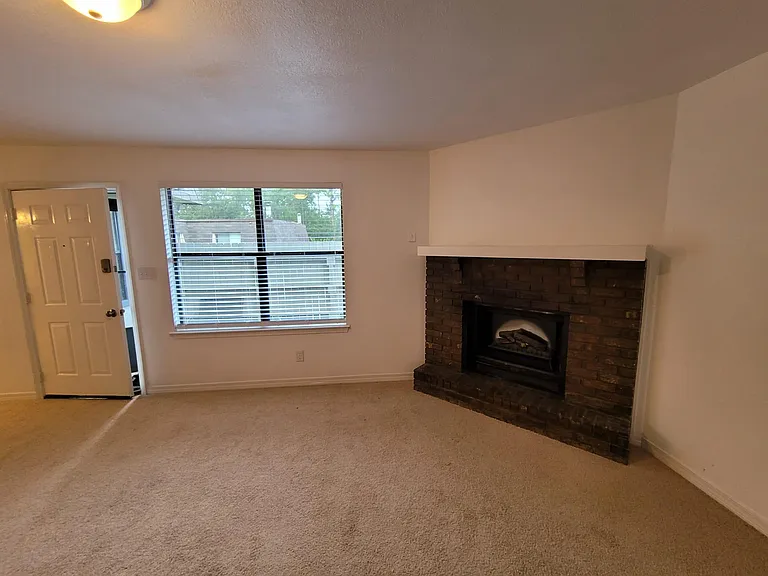 2301 W Michigan Ave — Photo 2