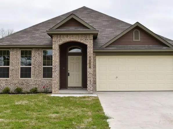 812 Heritage Dr, Navasota, TX 77868