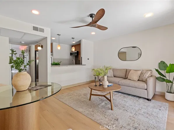 120 Lemon Grv #34, Irvine, CA 92618