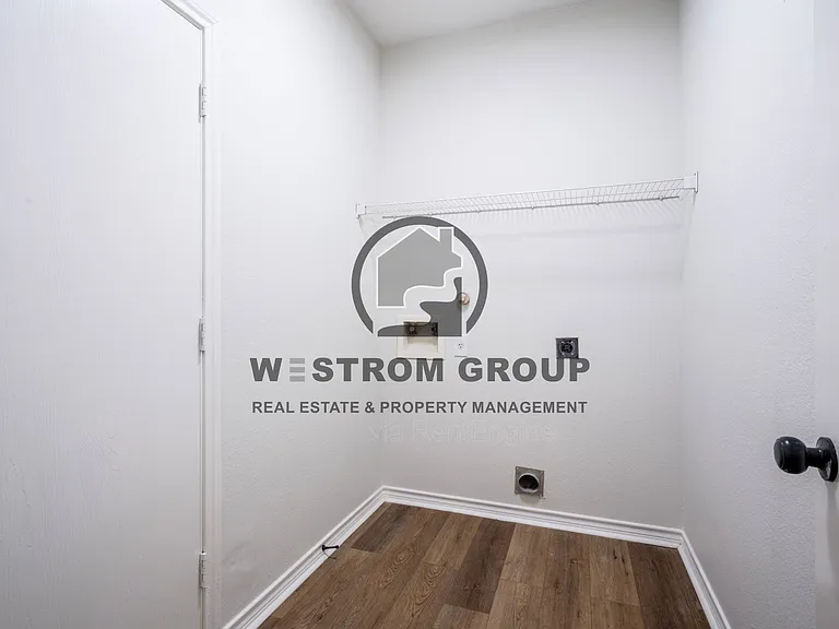1738 Rock Ridge Dr — Photo 7