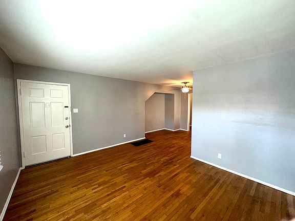 3rd image of 5117 E The Toledo APT 2