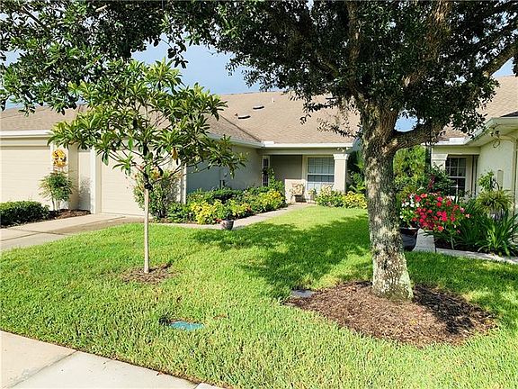 3rd image of 1407 Coconut Palm Cir