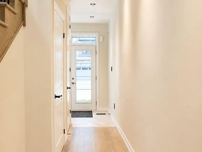 15 Cahill Dr — Photo 33