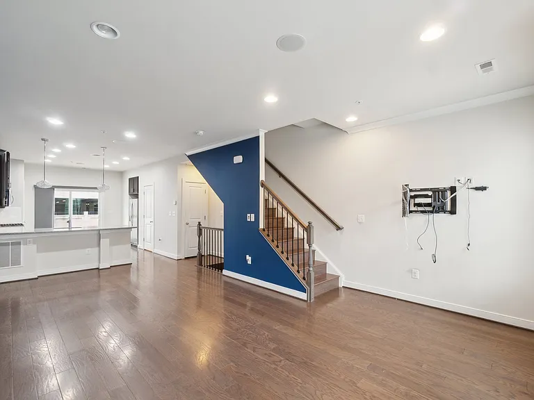 241 Kepler Dr — Photo 10