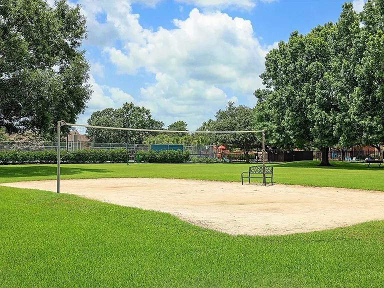 1107 Country Place Dr — Photo 23