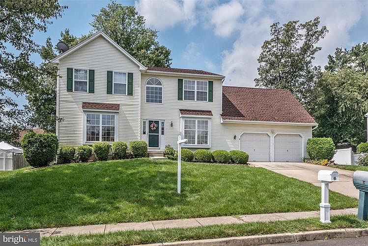 1st image of 8 Underwood Ct
