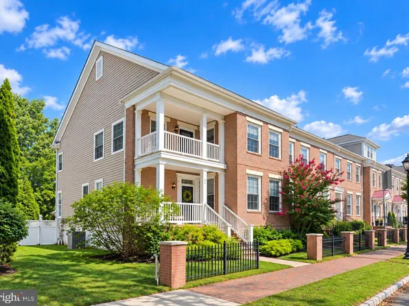 51 Malsbury St, Robbinsville, NJ 08691