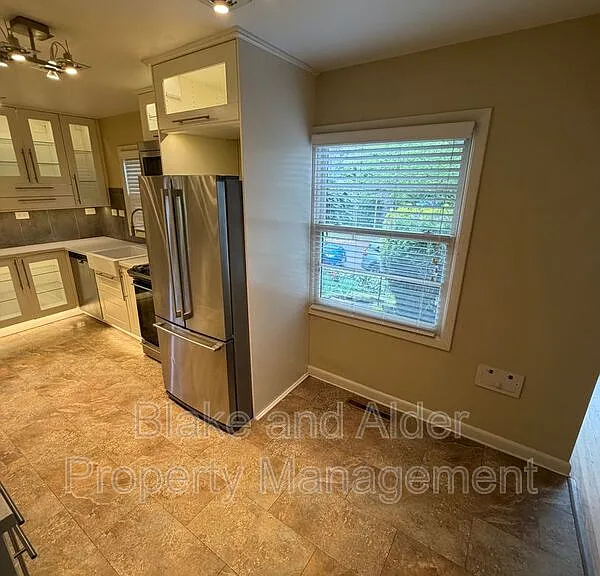 5226 SE Clinton St — Photo 5