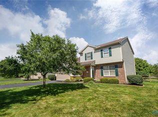 2244 Deerpointe Dr, Toledo, OH 43617