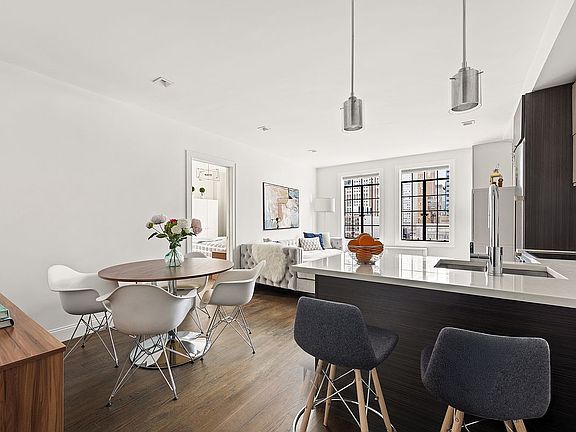 5th image of 45 Tudor City Pl APT 2111