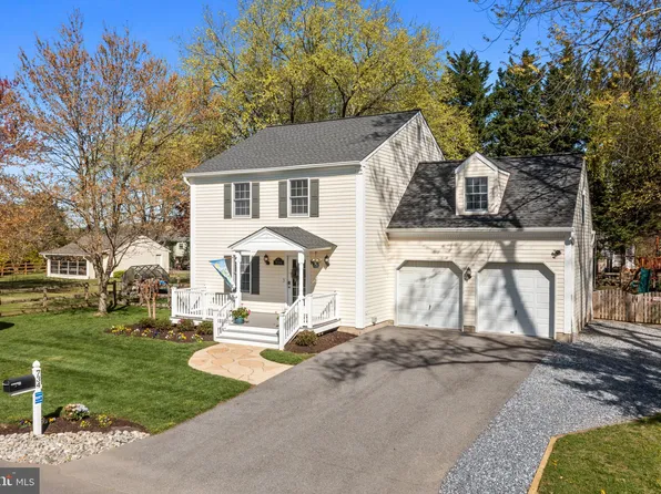 734 Dogwood Ln, Annapolis, MD 21409