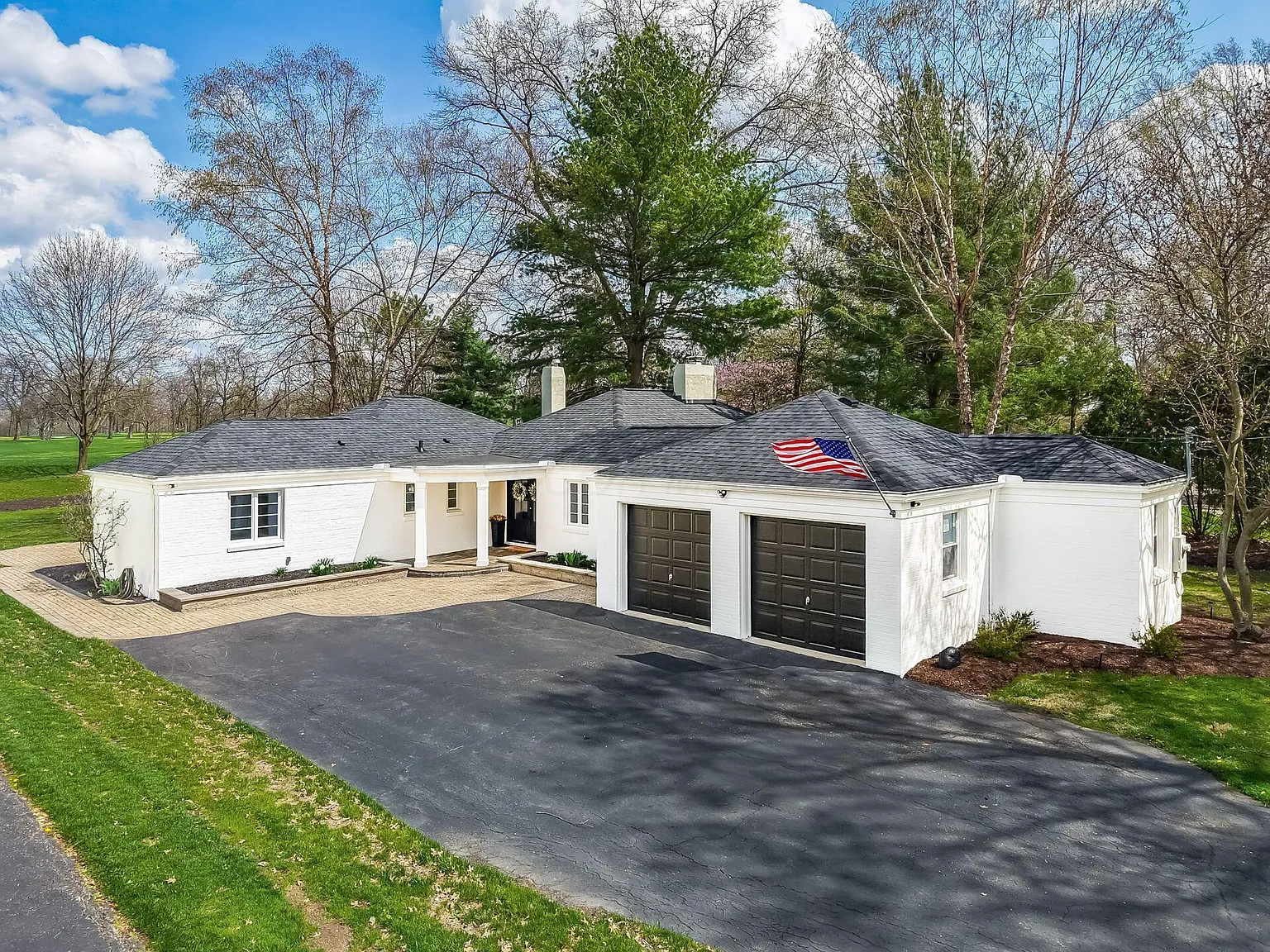 328 Fairway Cir photo 1