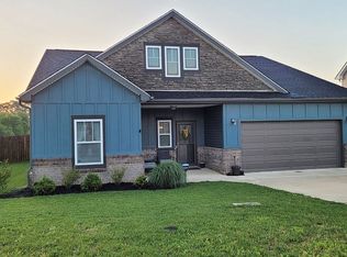 413 Veronica Ct, Clarksville, TN 37043