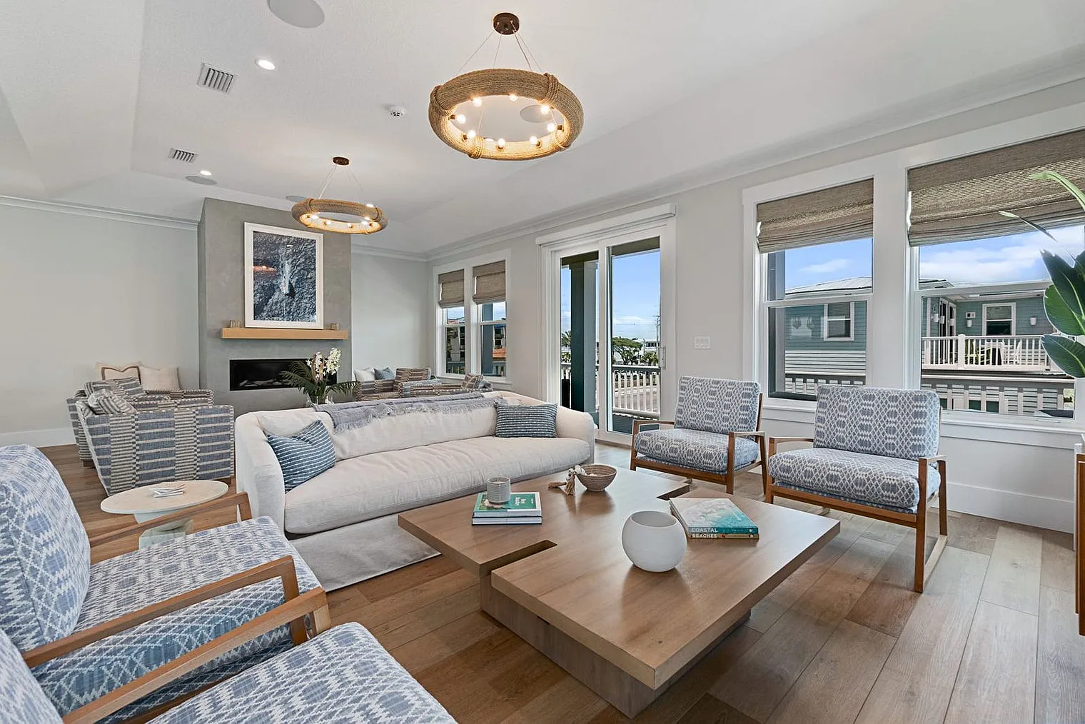 5 bed, 6.0 bath, 3390 sqft, $33,830 — Photo 1