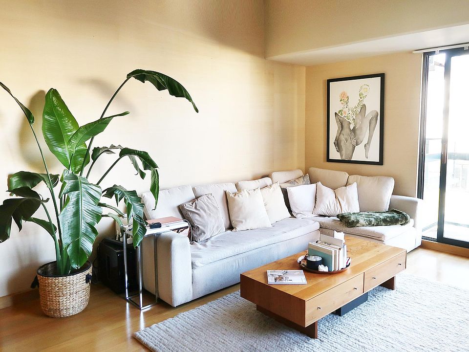 1st image of 1 Daniel Burnham Ct APT 502
