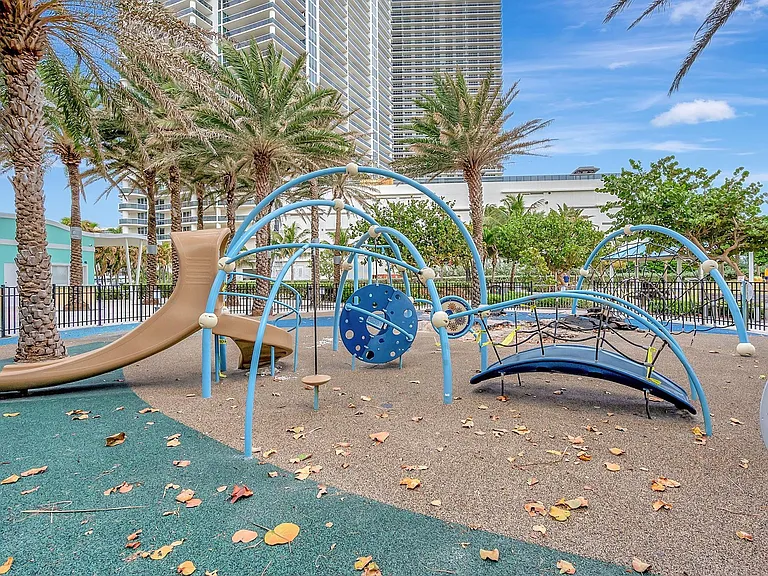 1913 S Ocean Dr #207 — Photo 8