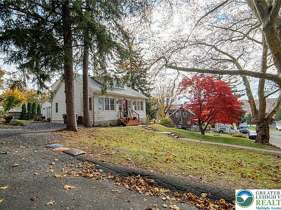 4th image of 1105 Loxley Ln