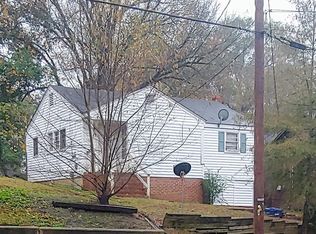320 Hickory Ave, Sanford, NC 27330