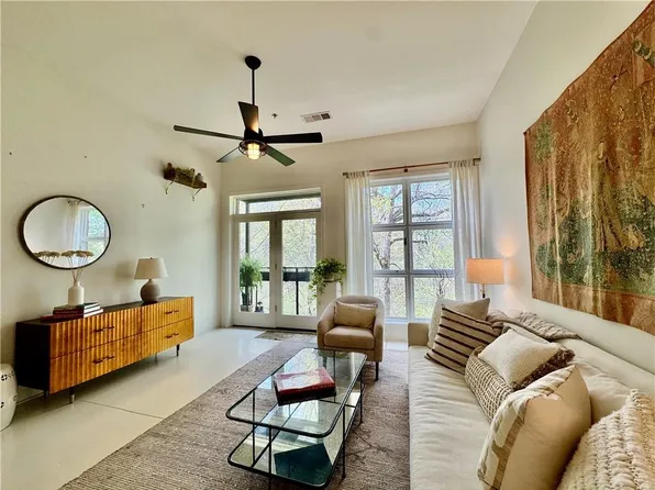 560 Dutch Valley Rd NE APT 2414, Atlanta, GA 30324
