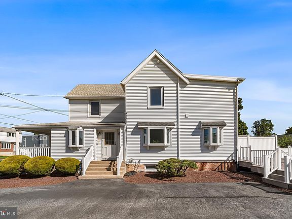 4th image of 213 Saude Ave