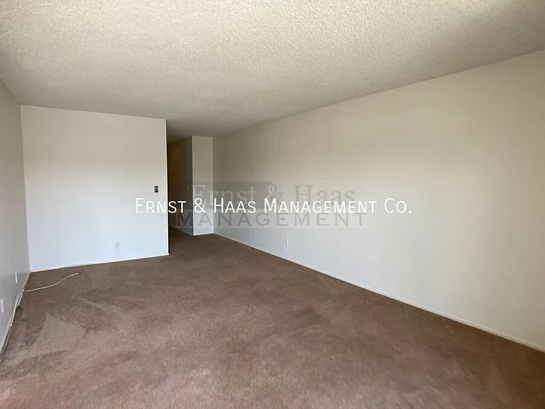 4595 California Ave #209 — Photo 6