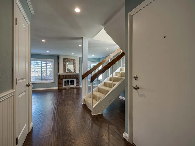 17030 Mount Lilita Ct — Photo 18