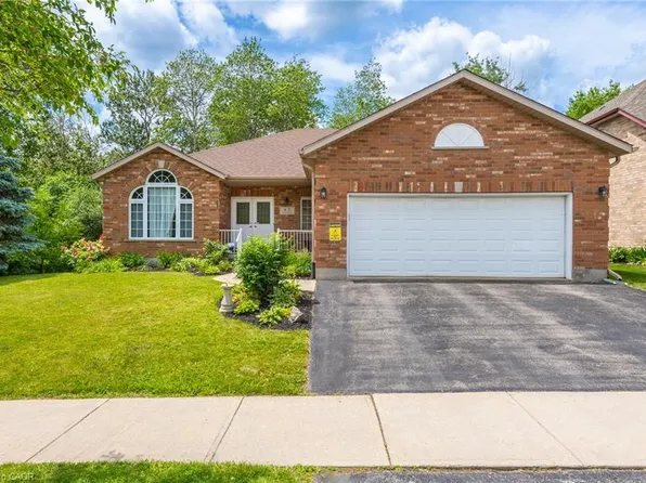 63 Daimler Dr, Kitchener, ON N2A 3W3