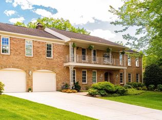 9904 Glenolden Dr, Potomac, MD 20854