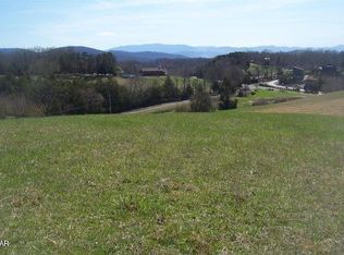 3 Flat Creek Rd, Sevierville, TN 37876