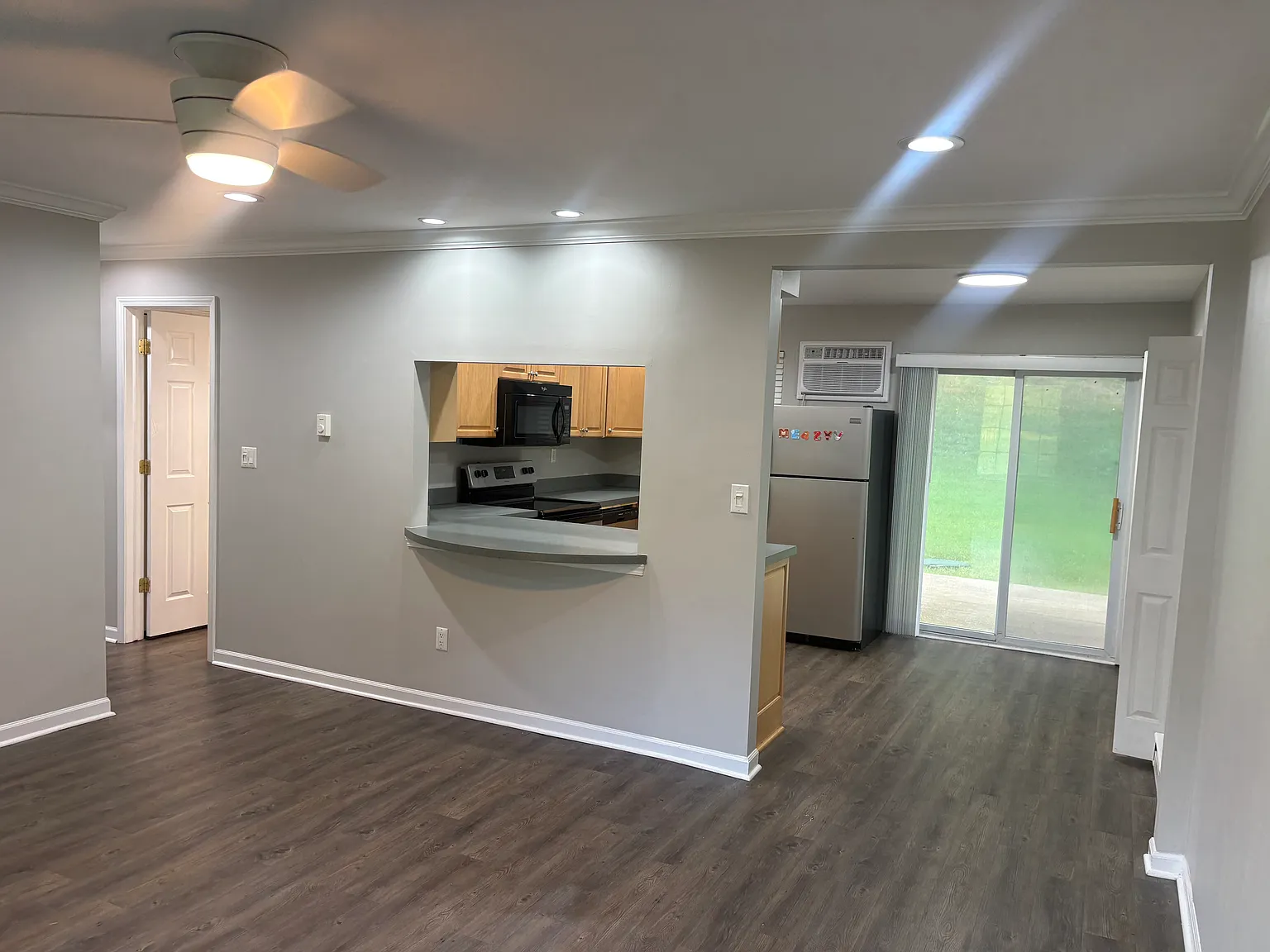 2 bed, 750 sqft, $1,375 — Photo 1