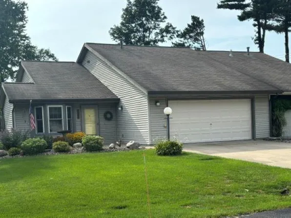 1501 Pine Ridge Ct, Elkhart, IN 46514