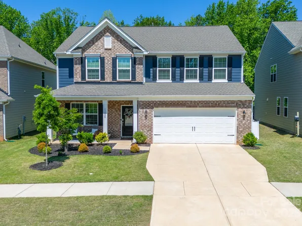 17228 River Race Dr, Huntersville, NC 28078