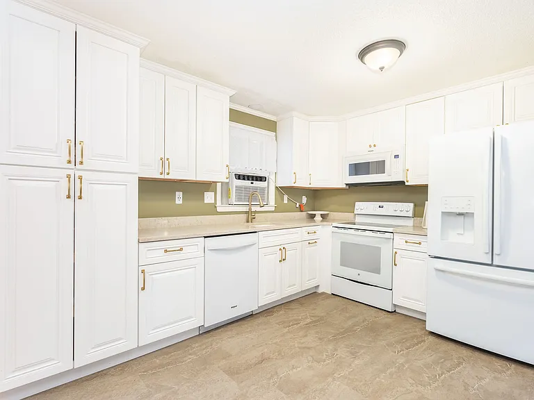 164 Tanglewood Dr — Photo 10