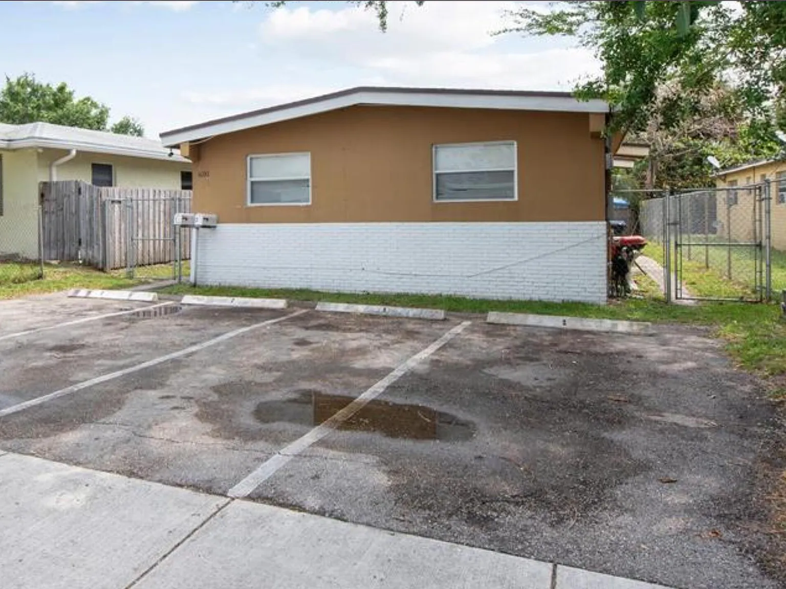 2 bed, 1.0 bath, 1488 sqft, $1,875 — Photo 4