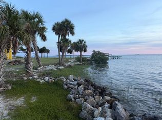 Airport Rd, Cedar Key, FL 32625