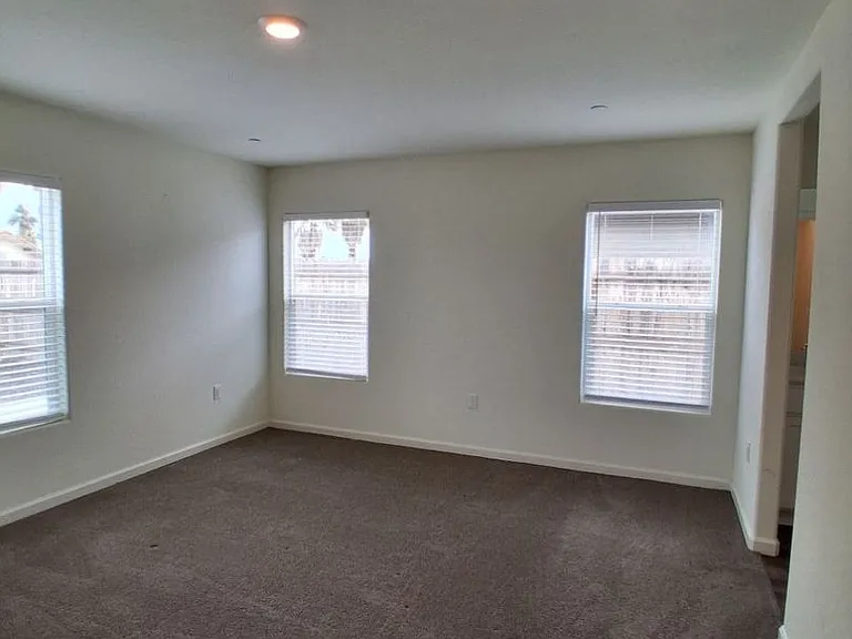 1646 Concord Ave — Photo 15
