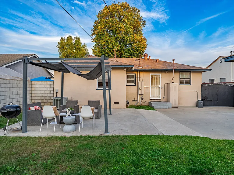 5633 Lenore Ave — Photo 14