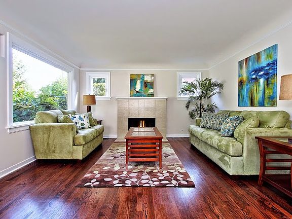 3rd image of 311 J St SE