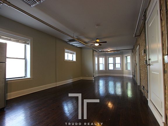 2nd image of 5158 N Leavitt St