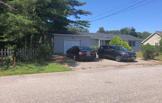 3rd image of 504 Northshore Dr