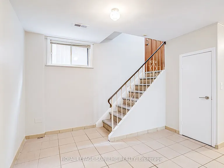 5 Paramount Ct #BASEMENT — Photo 4