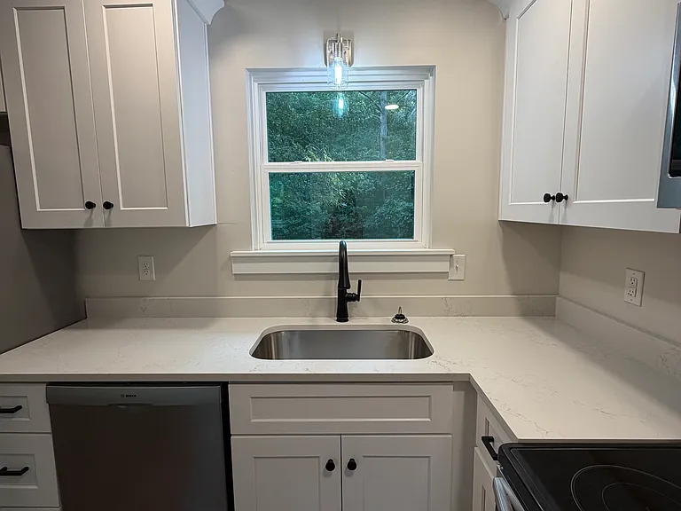 226 Pine Hill Rd — Photo 6
