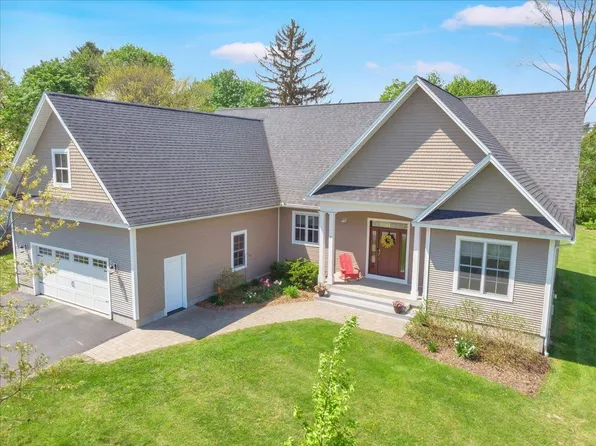 9 East Terrace, South Burlington, VT 05403