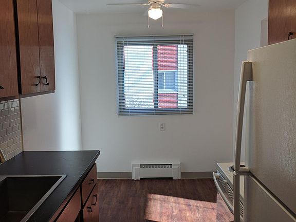 3rd image of 1765 Carroll Ave APT 09
