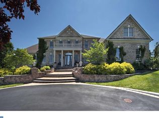 26 Hayhurst Dr, Newtown, PA 18940