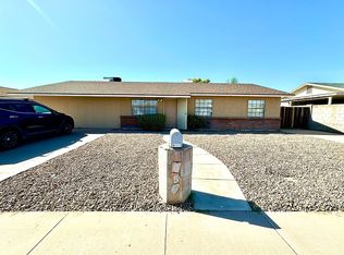 1056 W Hackamore St, Mesa, AZ 85201
