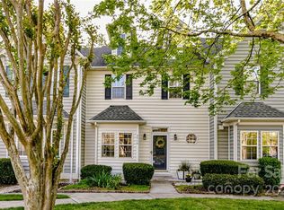 5916 Fitzwilliams Ln, Charlotte, NC 28270