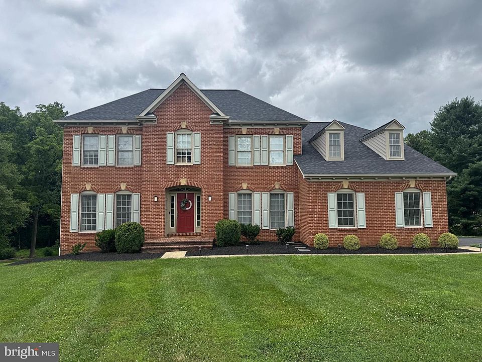 1st image of 12 Windflower Ct