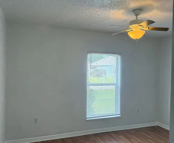 405 Francisco Way — Photo 22