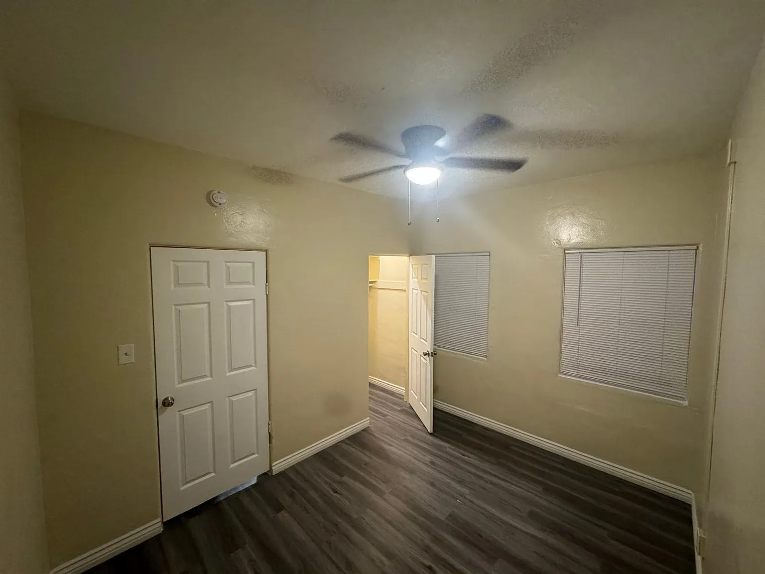 2876 Saturn Avenue - G — Photo 3